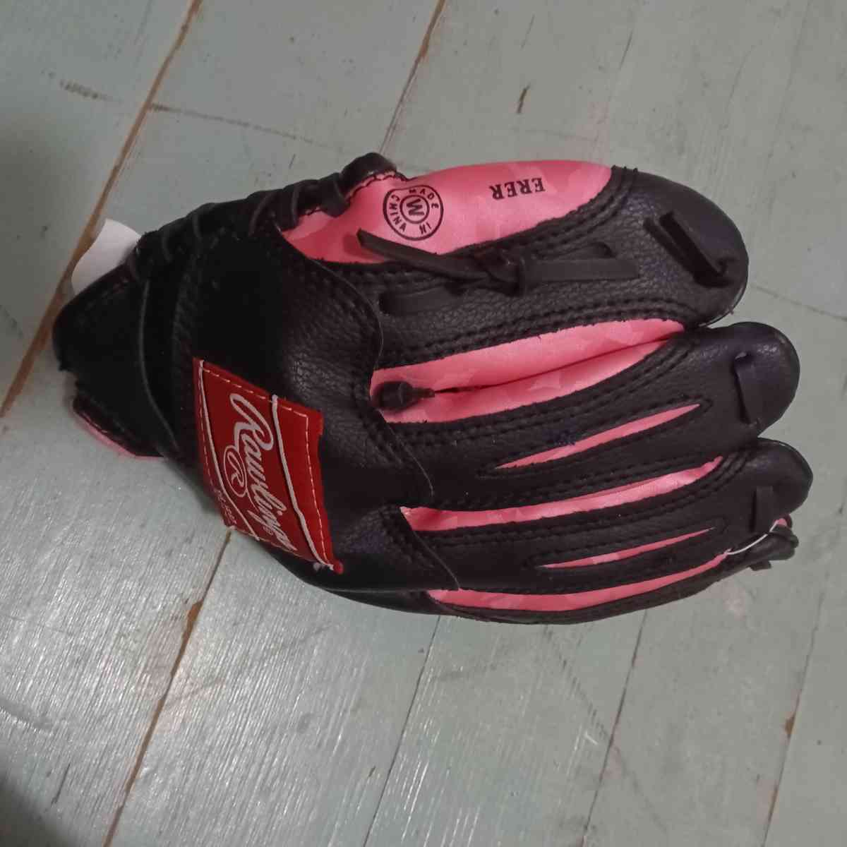 pink softball glove