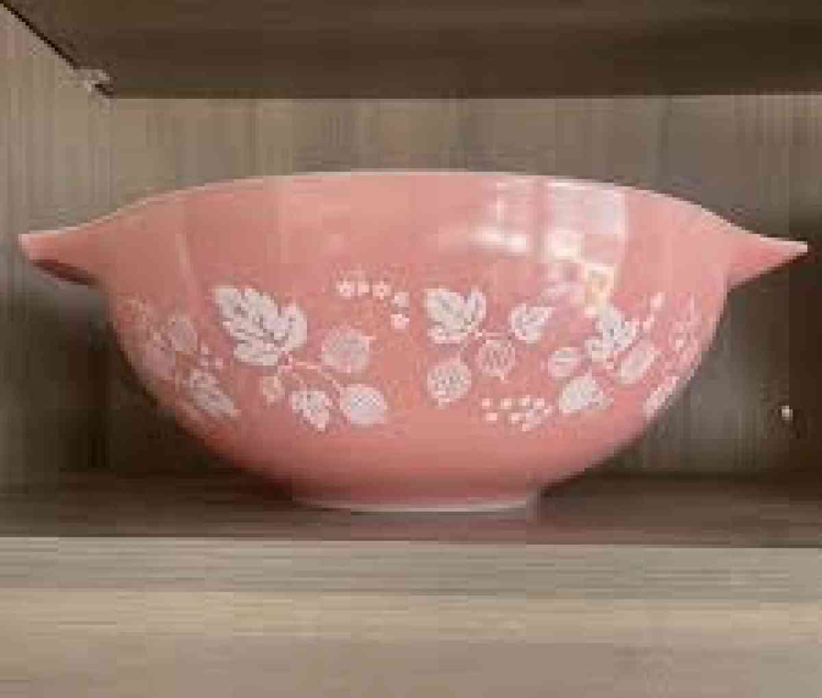 pink pyrex set