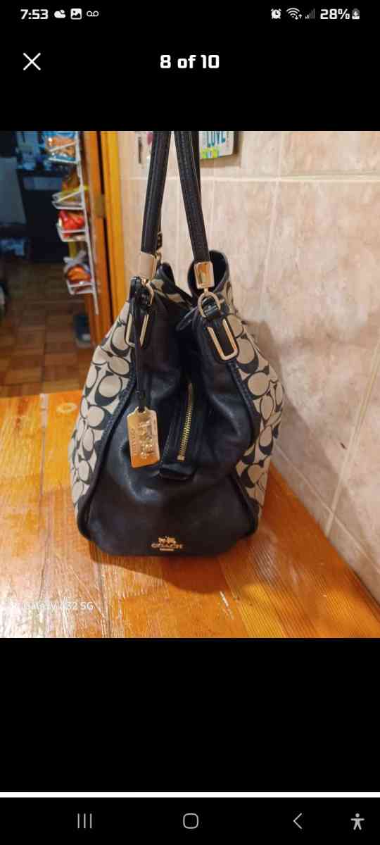 coach shoulder handbag