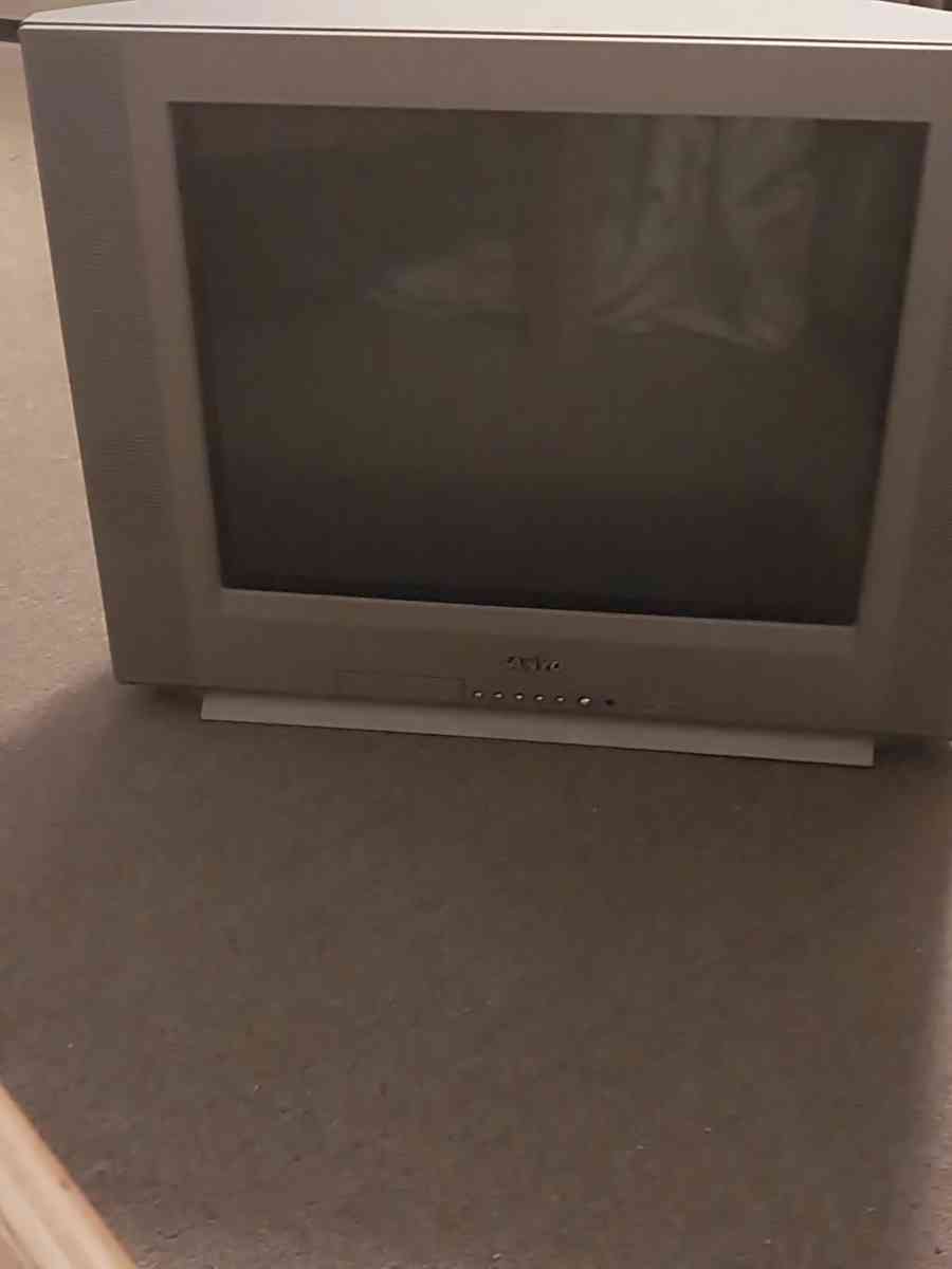 Sanyo 20 CRT TV and TV is great work and if u want that