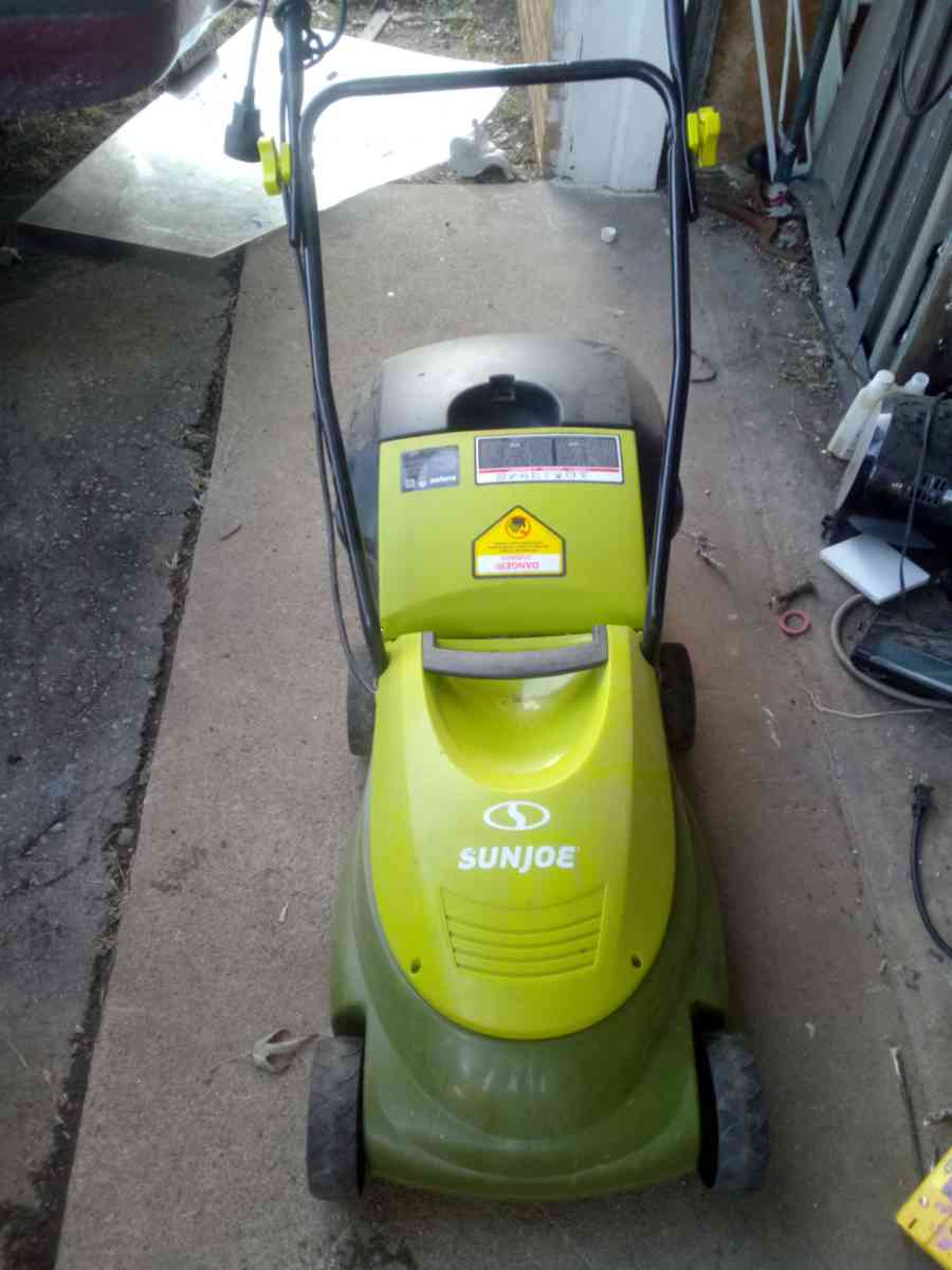 SunJoe electric lawn mower