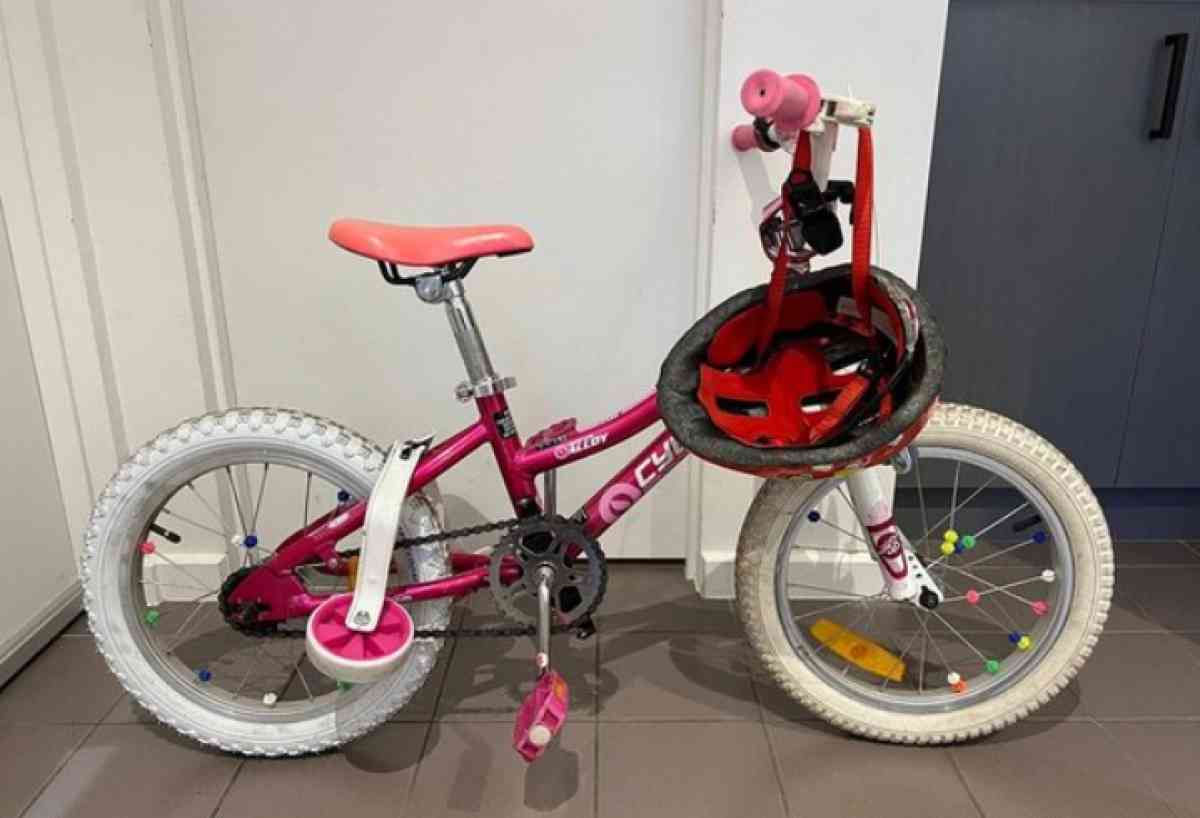 Childs bike 16 wheels