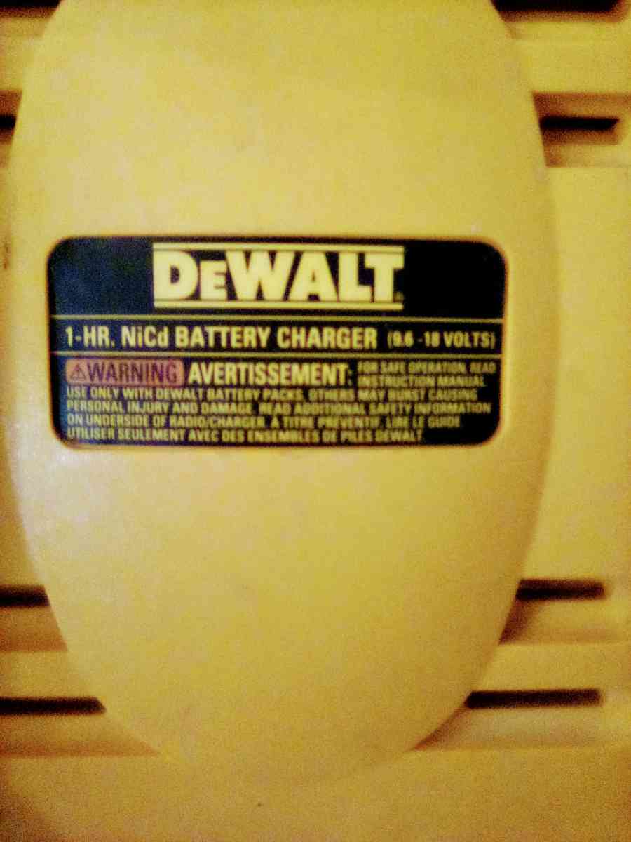 dwalt battery charger and generator and Craftsman pressure w