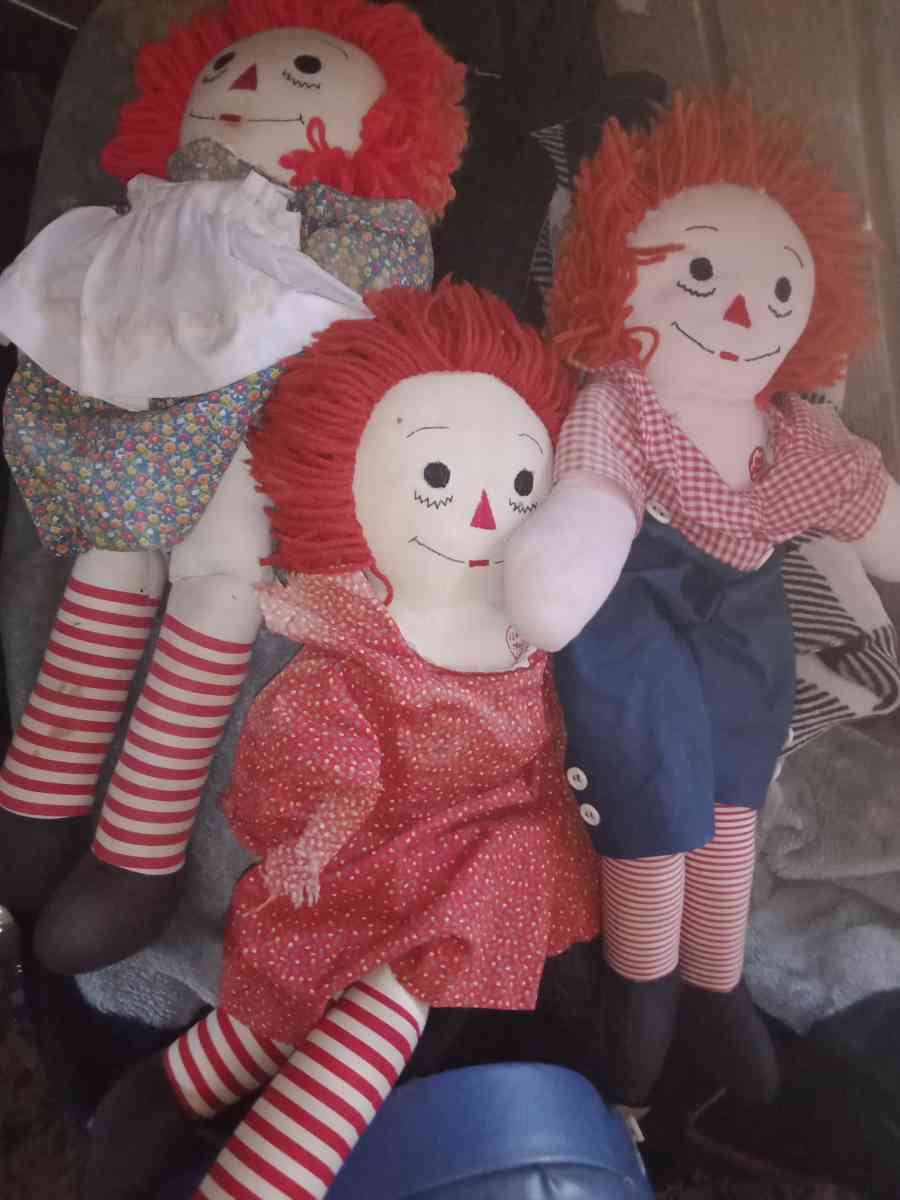 raggedy Ann dolls