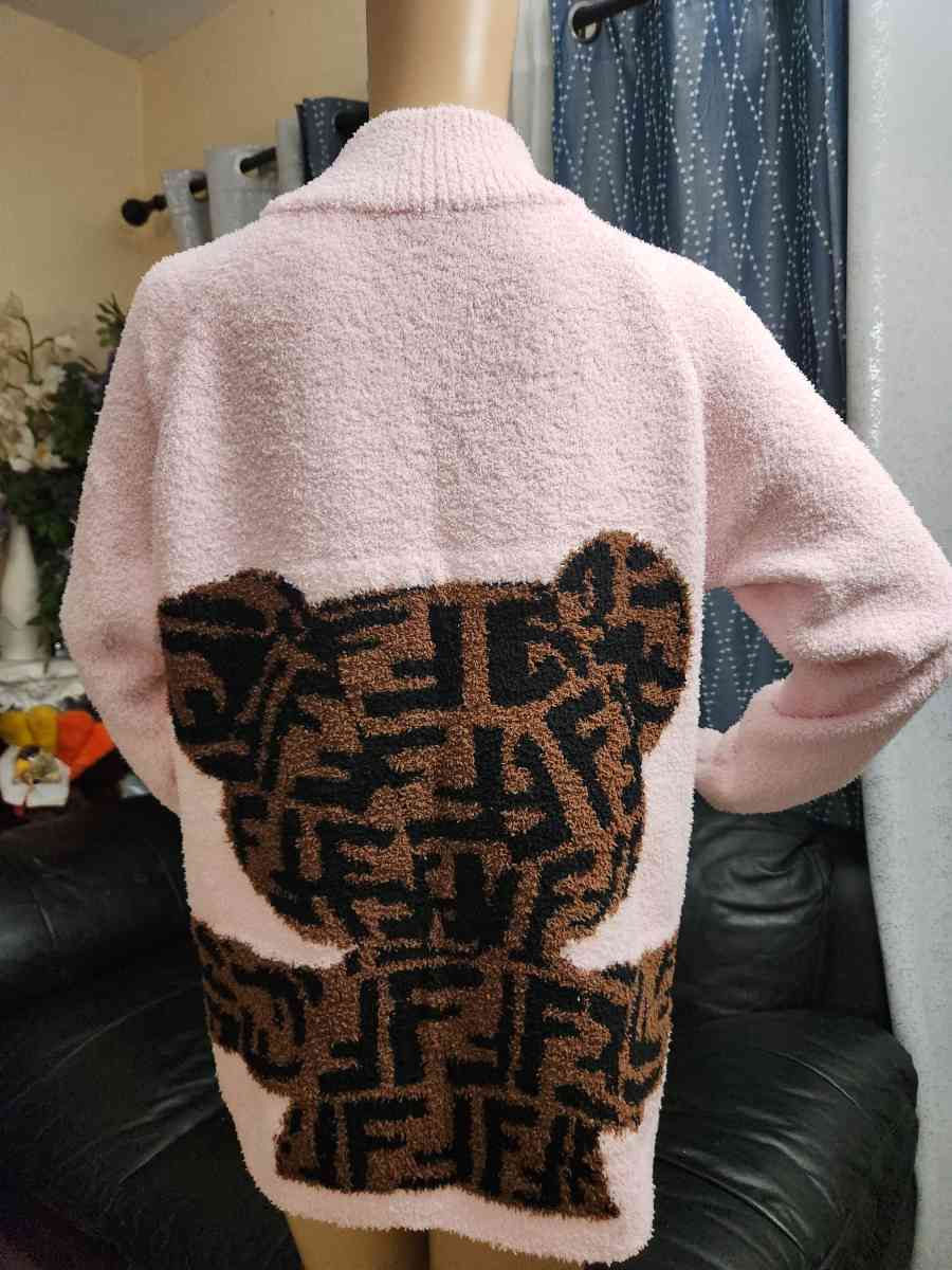 Fendi pink sweater