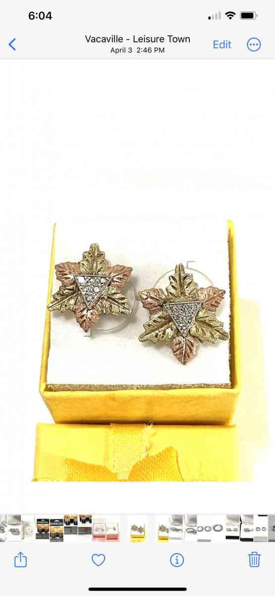 like new Pre owned solid gold diamond earrings