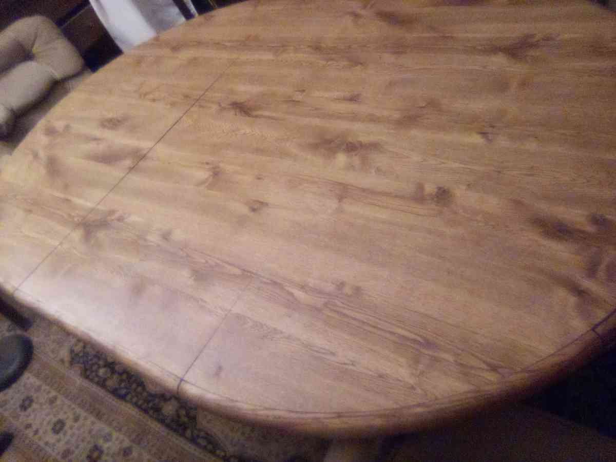 oak table and comfy chairs