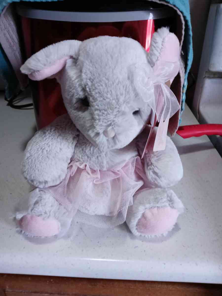 BRAND NEW PLUSH GIRL MOUSE WITH A TUTU