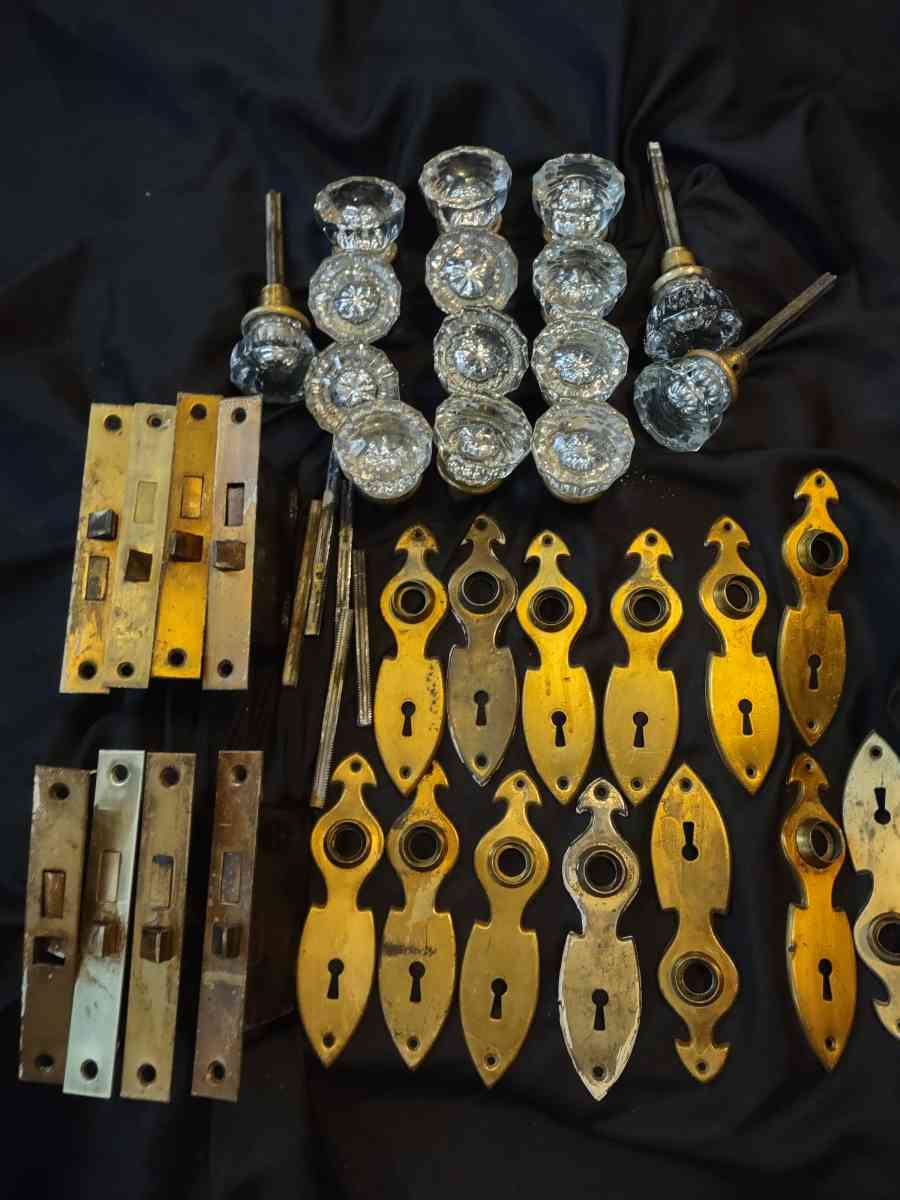 8 glass door knob sets