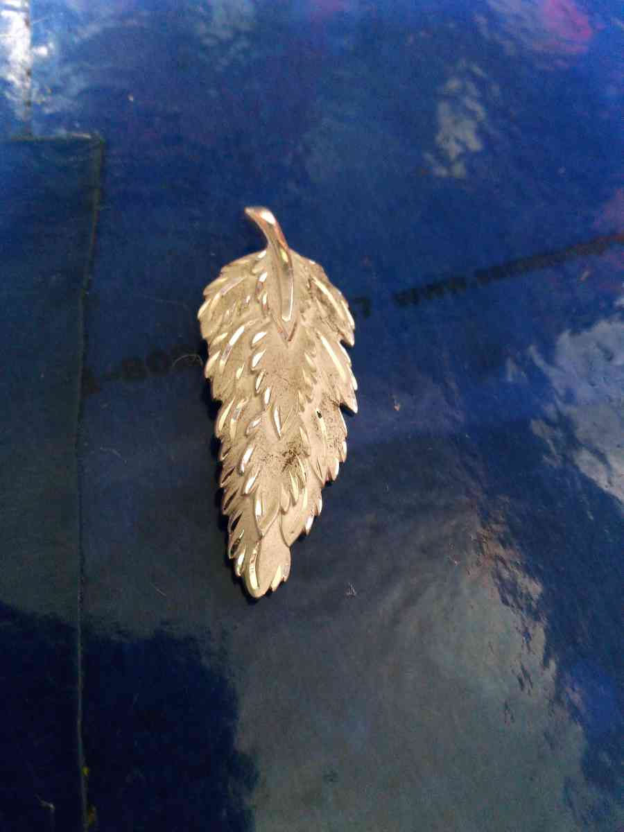 Sterling Silver Leaf Pin