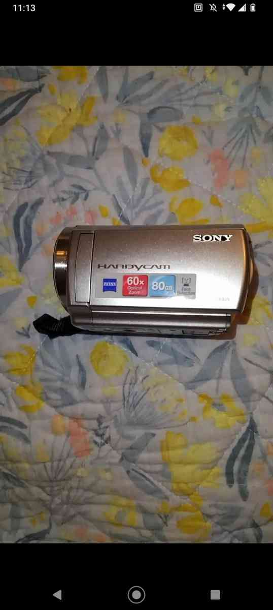 Sony handycam DCRSR68