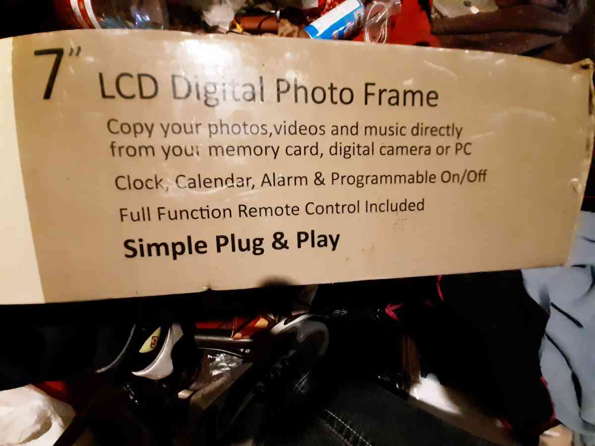 digital photo and video frame