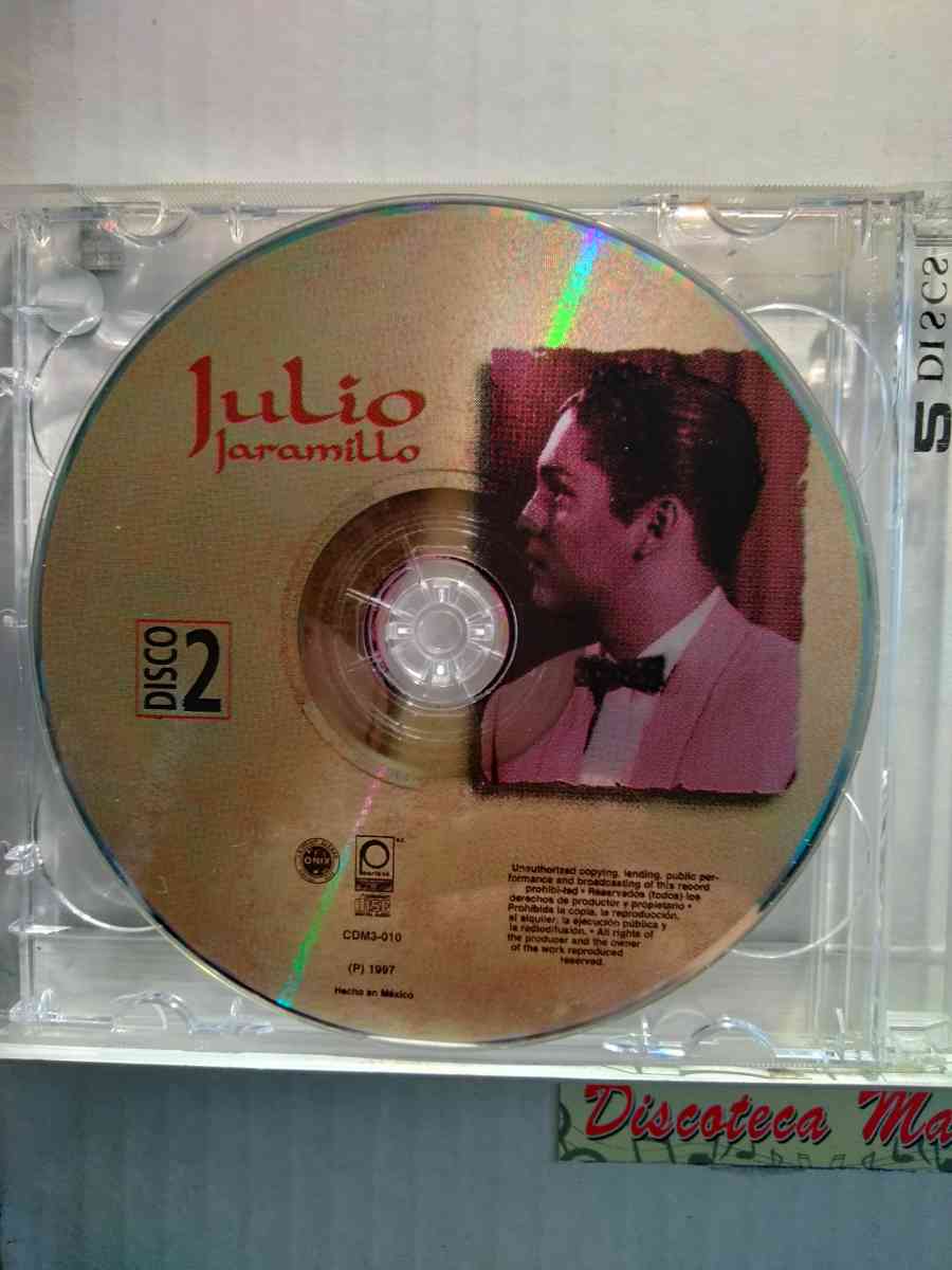 JULIO JARAMILLO 2 CDS USADOS EN EXC COND CAJA ABIERTA