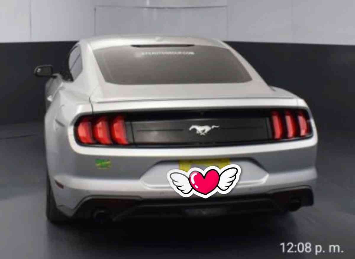 2019 Ford MustangEcoBoost Coupe Millas 40k