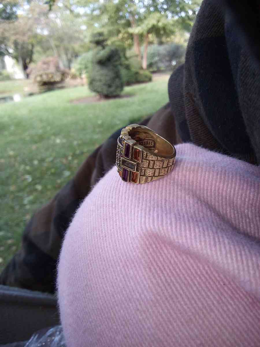 Heidi Daus vintage ring