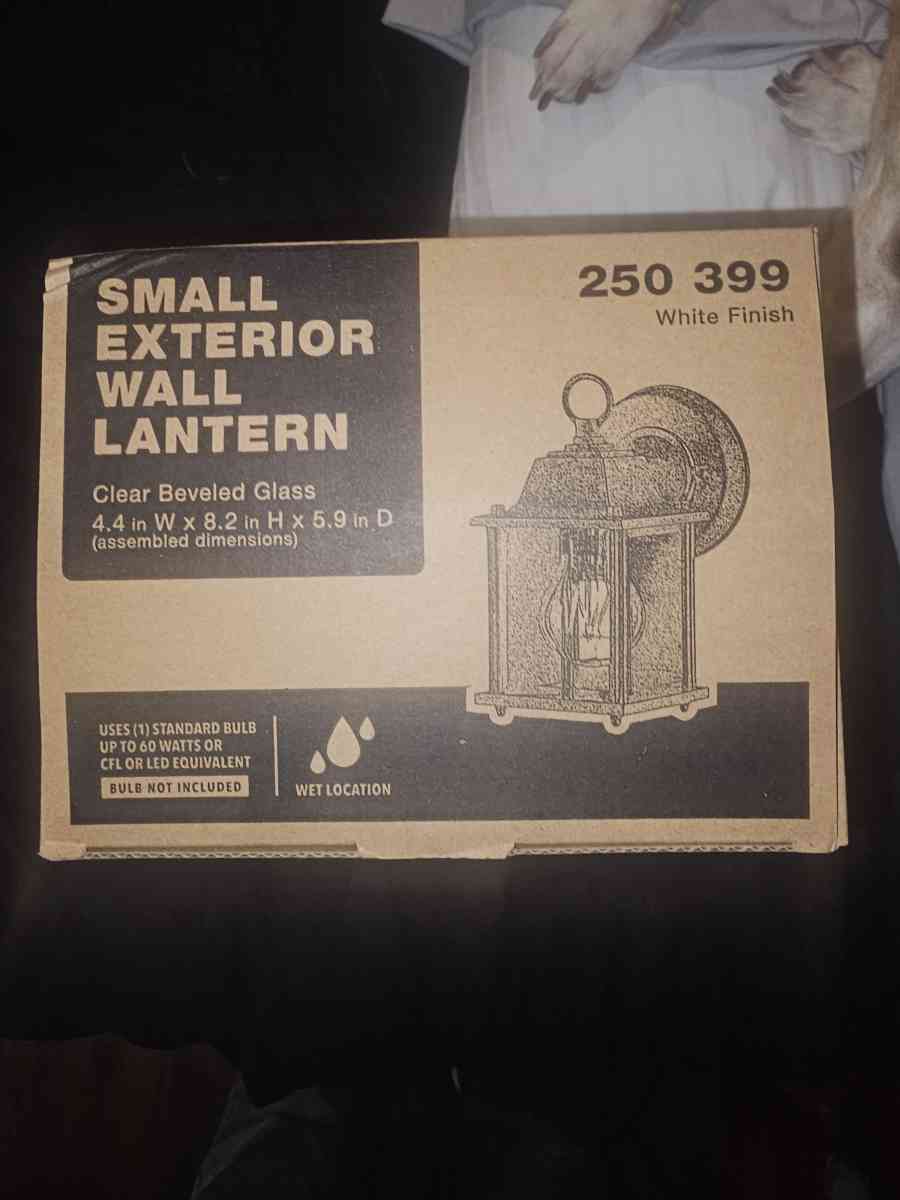 Small Exterior Wall Lamp for Outdoor