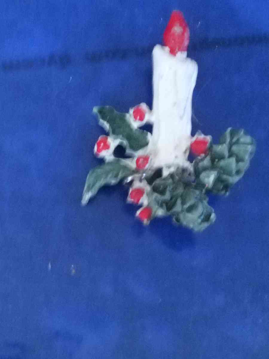 Vintage Christmas Pin