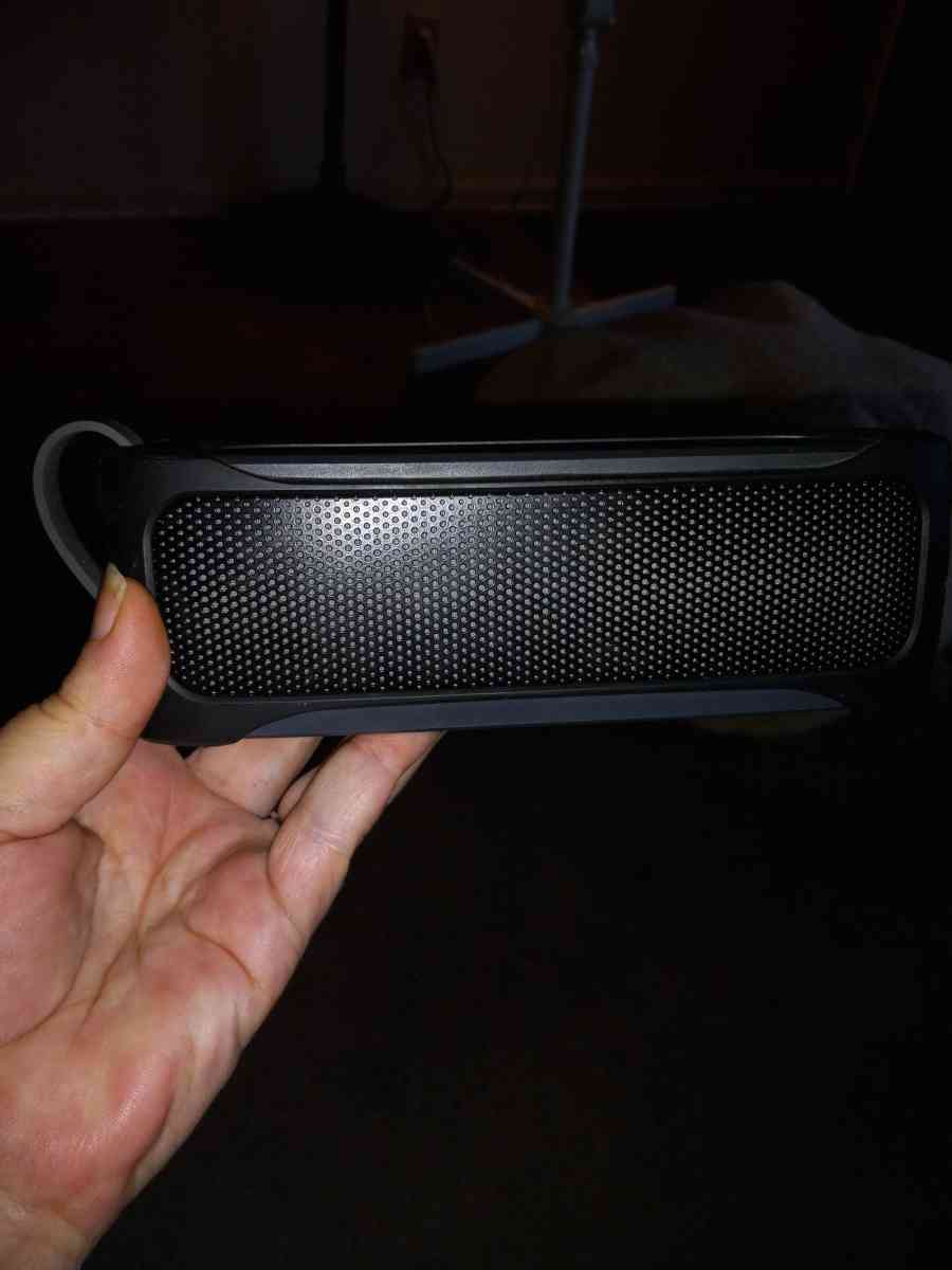 blackweb bluetooth speaker