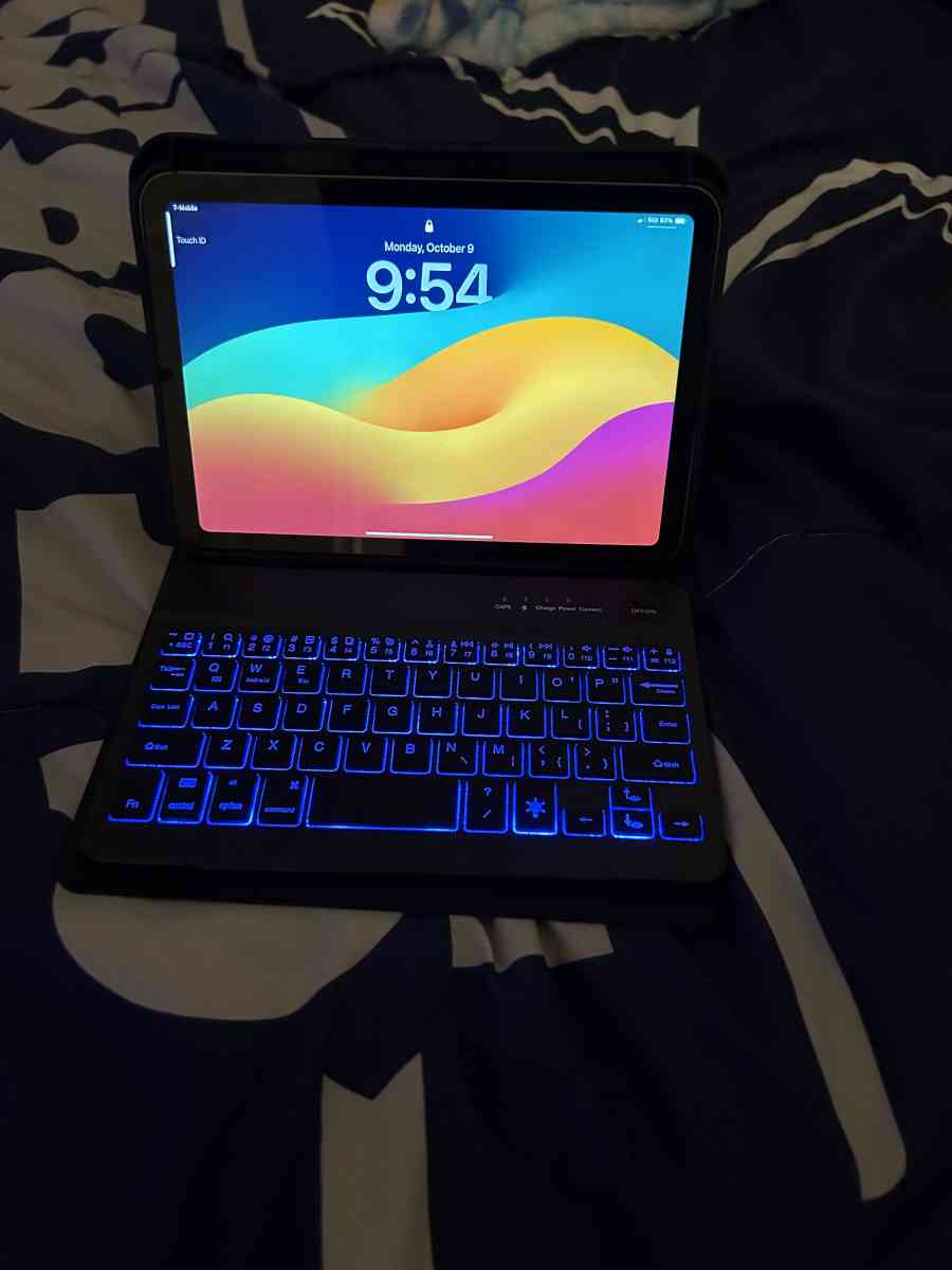 iPad mini 10 gen 256gb with keyboard