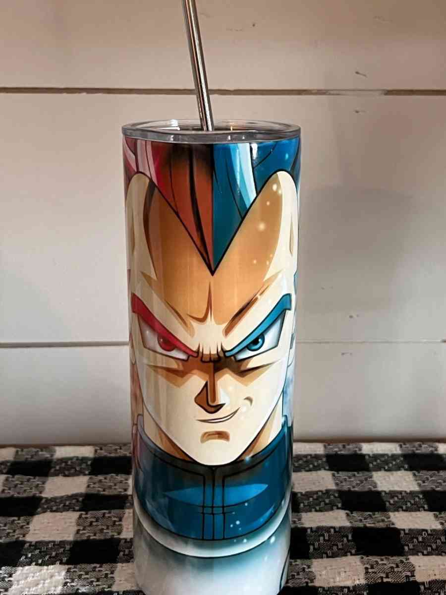 Drink in Style with Our Custom 20oz Tumbler
