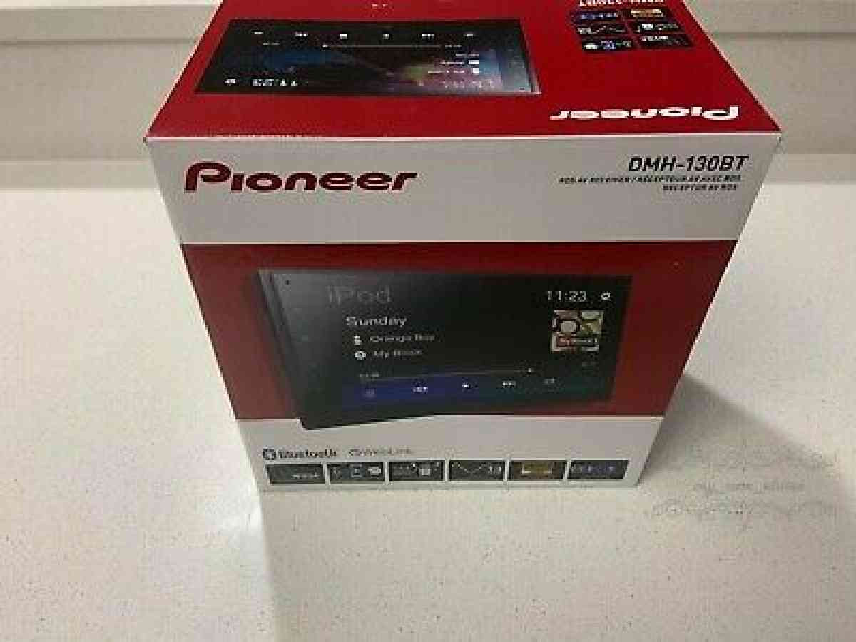 brand new Pioneer touch screen radio with Apple car play and