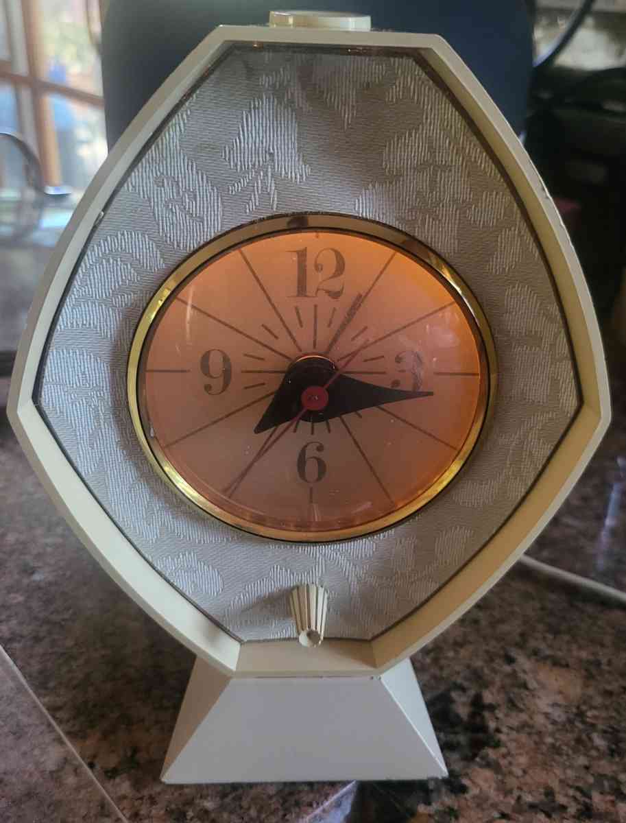 Vintage Brown and Bigelow Projection  Clock plus Bulbs