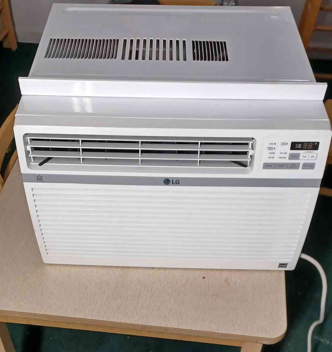 12000 BTU Air Conditioner