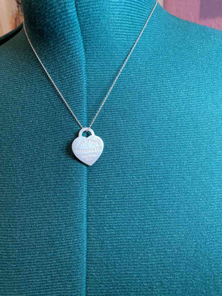 authentic Tiffany and Co necklace