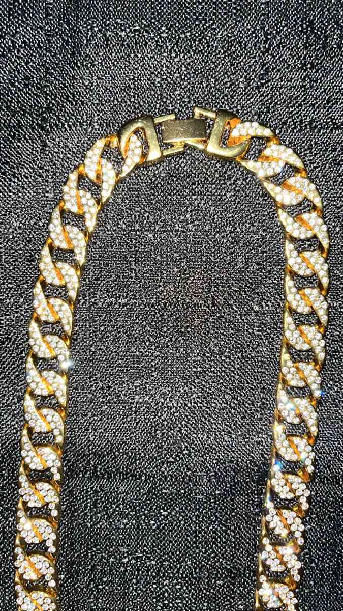 GOLD GHOST CHAIN