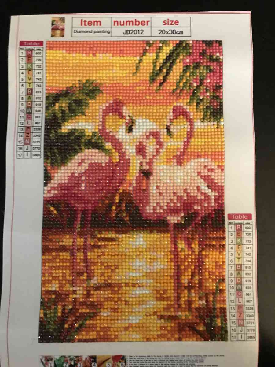 finished diamond paint flamingos