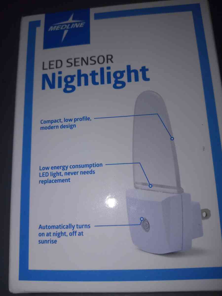 Medline LED sensor nightlight two lights in one box