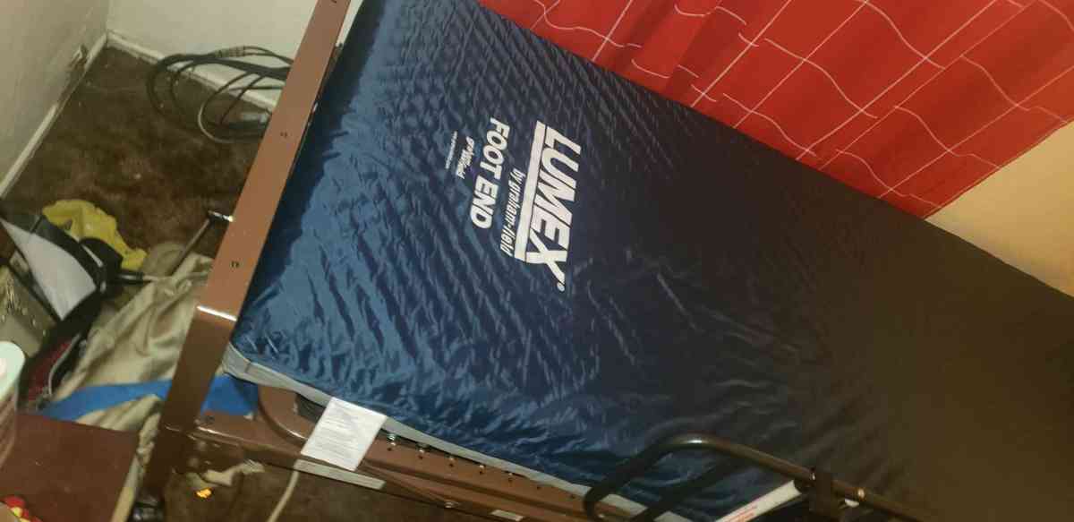HOSPITAL BED MATTRESS TABLE