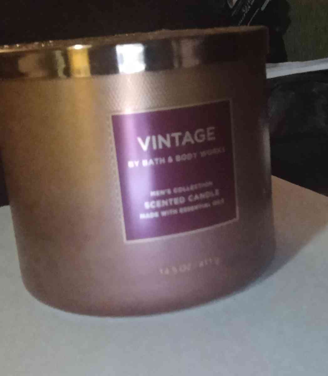 bath body works candle called VINTAGE