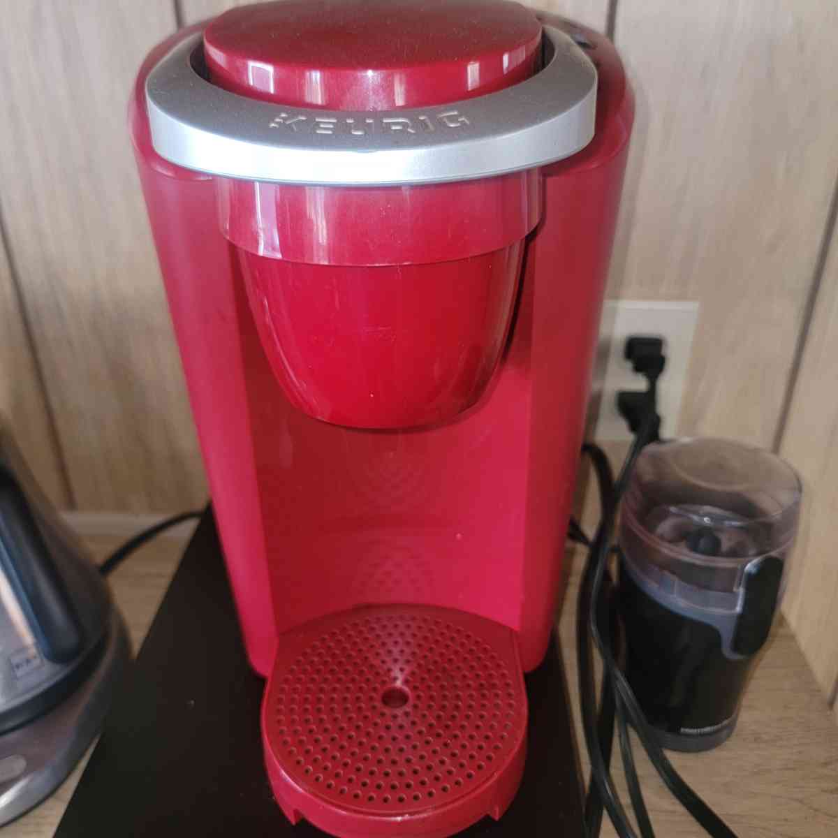 Keurig Single serve coffee maker red