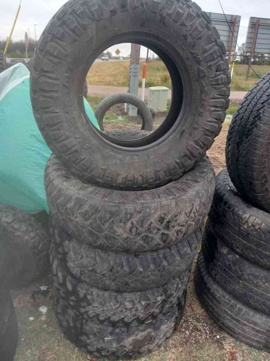 16 inch maxxis mudder muddgrips