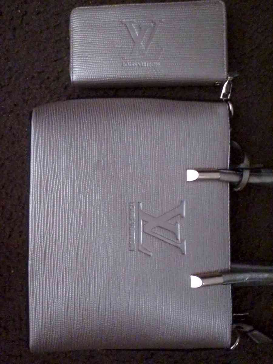 womans designer handbag