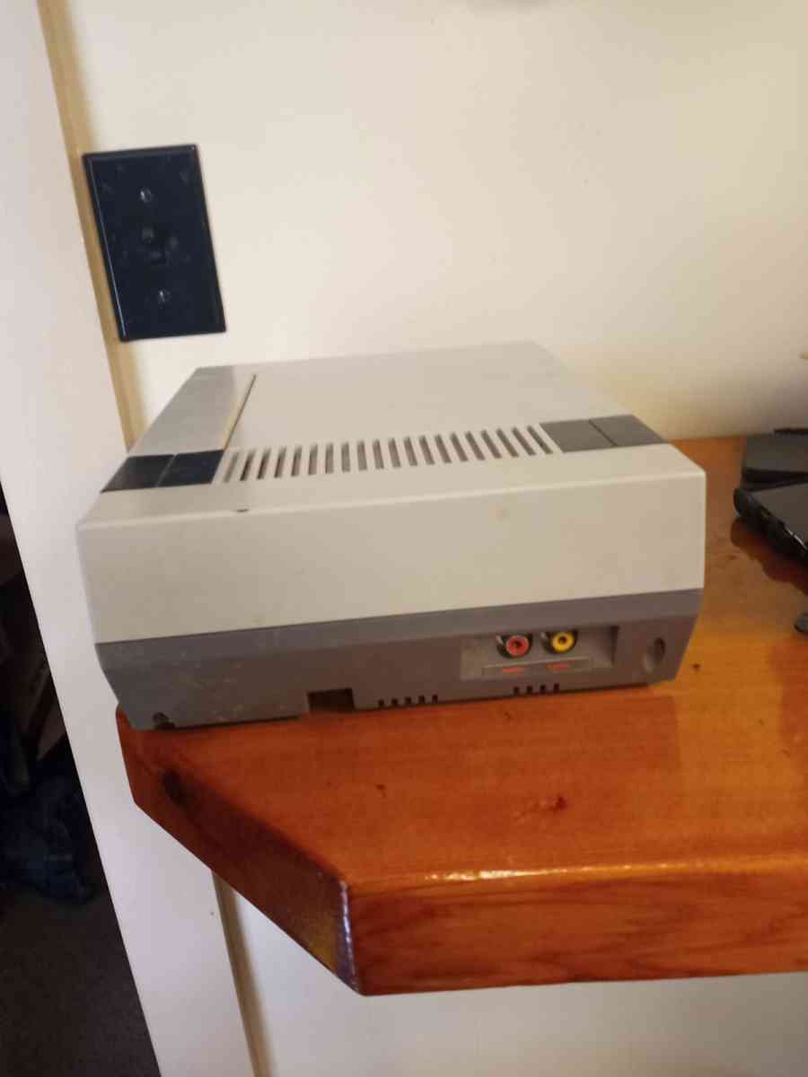Original Nes Console Only Tested And Works Includes One Game