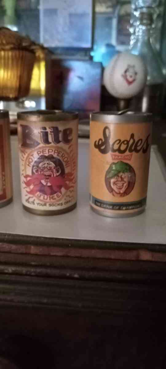 6 vintage mini beer cans
