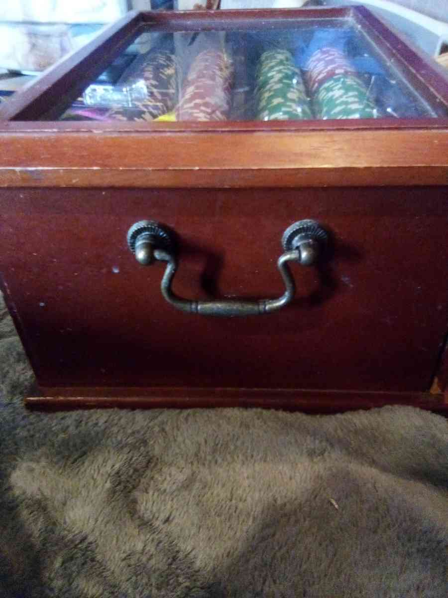 poker chip and card case