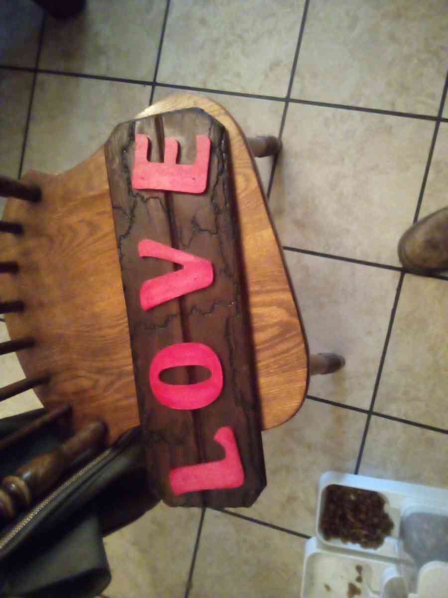 hand made love sign