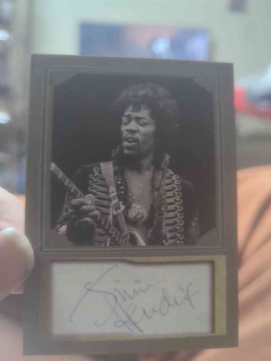 Jimi Hendrix auto reprint make offer
