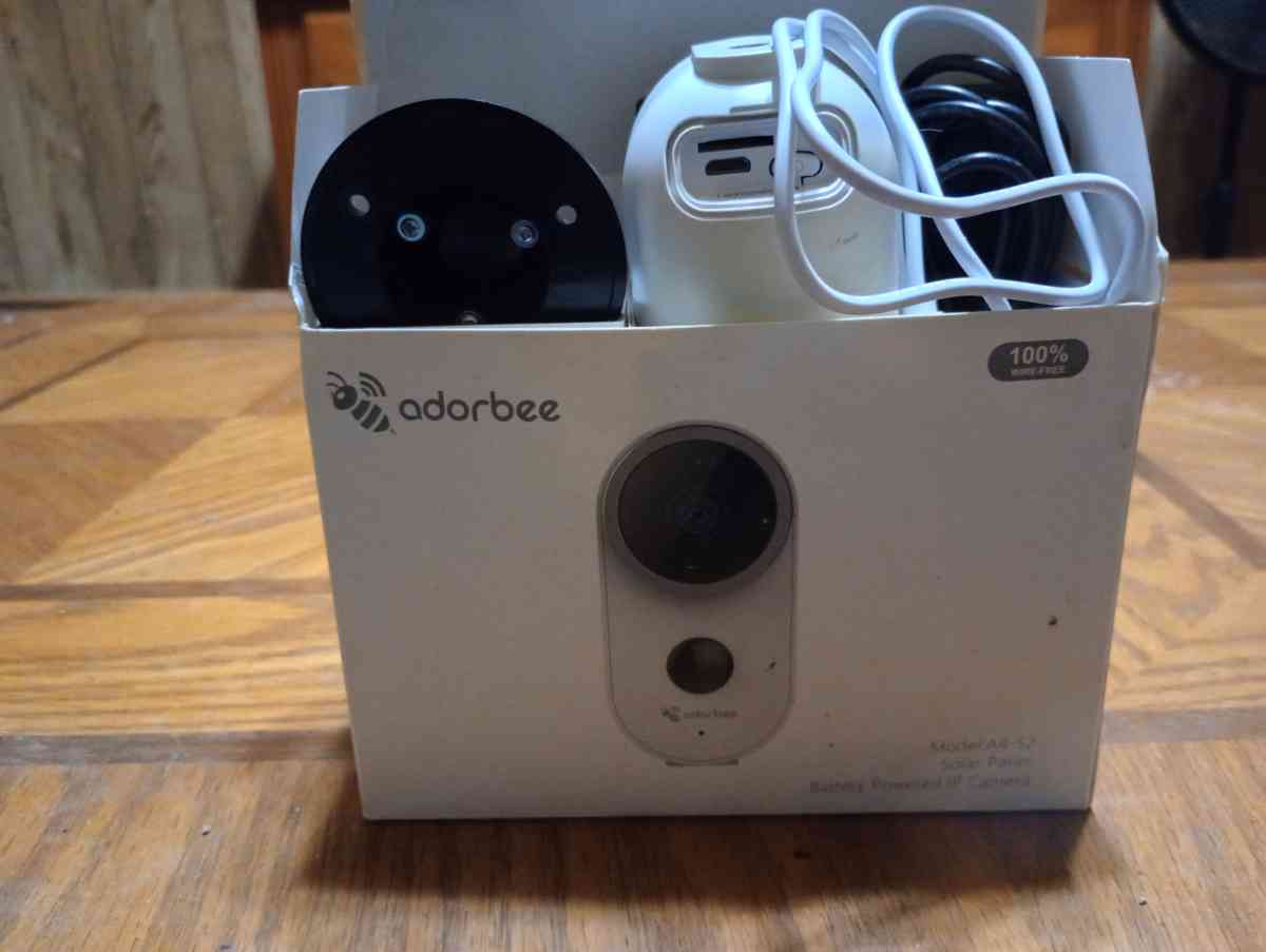 adorbee battery powered security camera