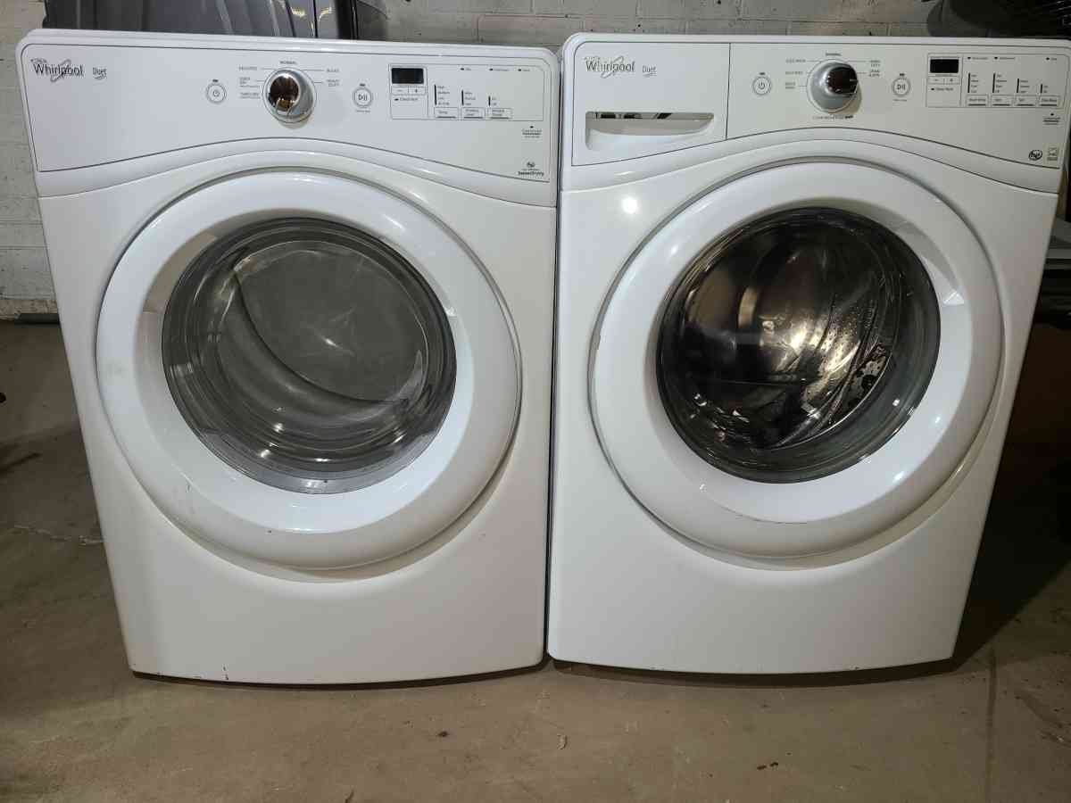 White Front Load Whirlpool Washer and Dryer Set