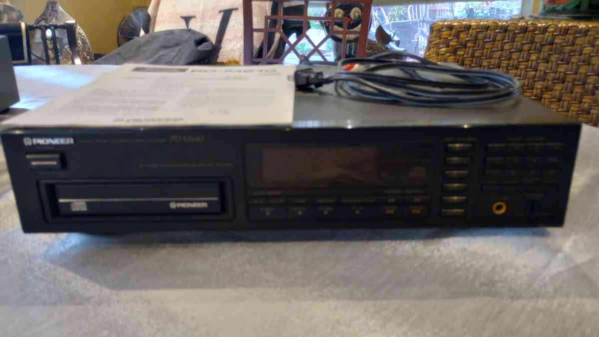 1989 Pioneer PDM610  Compact Disc Changer Vintage W Instruct