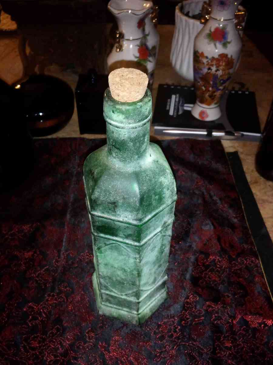 an antique pirate bottle designed in Spain