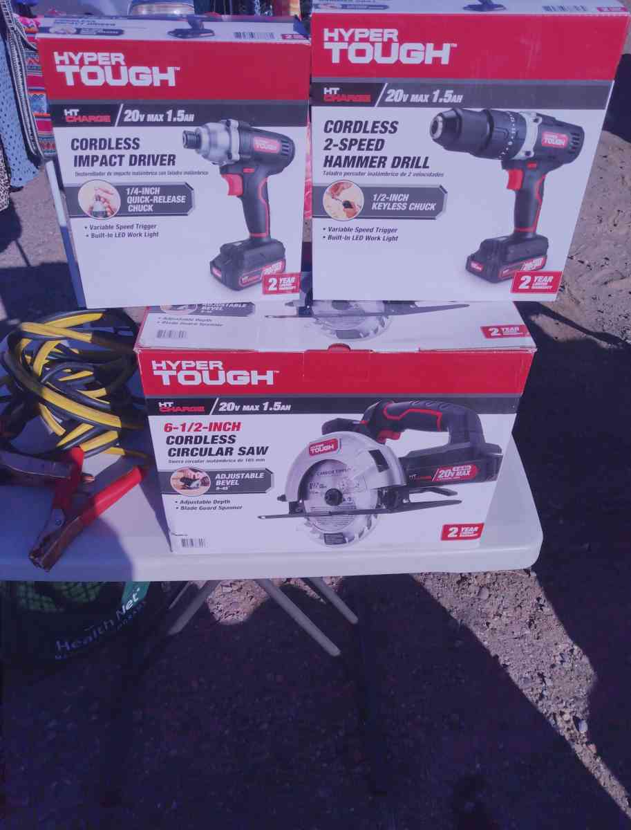 yard sale Staples parking lot on 43rd avenue and Camelback