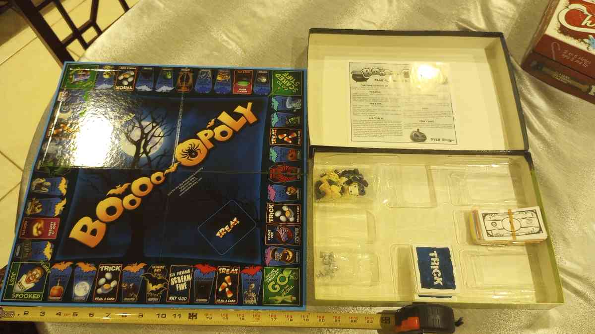 BooooOpoly Halloween Board Game Boo Opoly Monopoly COMPLETE