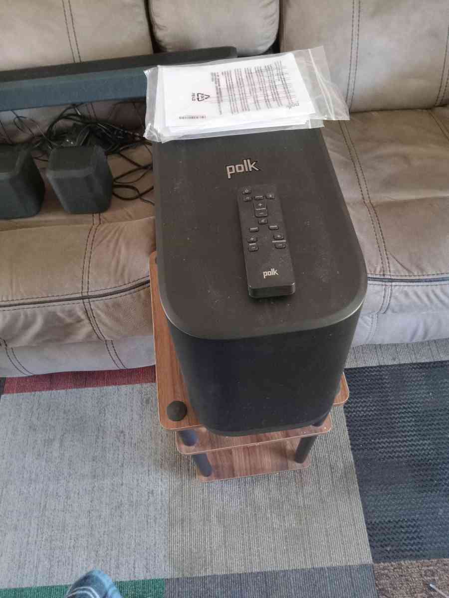 Polk 38 inch sound bar wireless sub woofer 2 back speakers