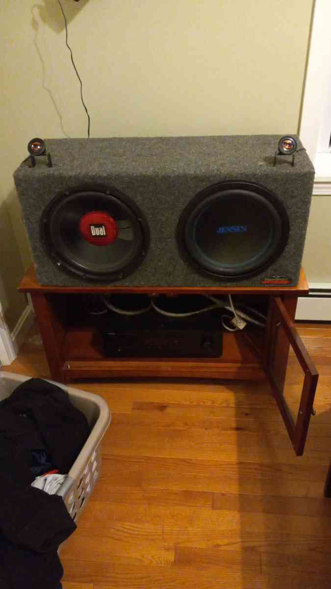 subwoofer and reserver