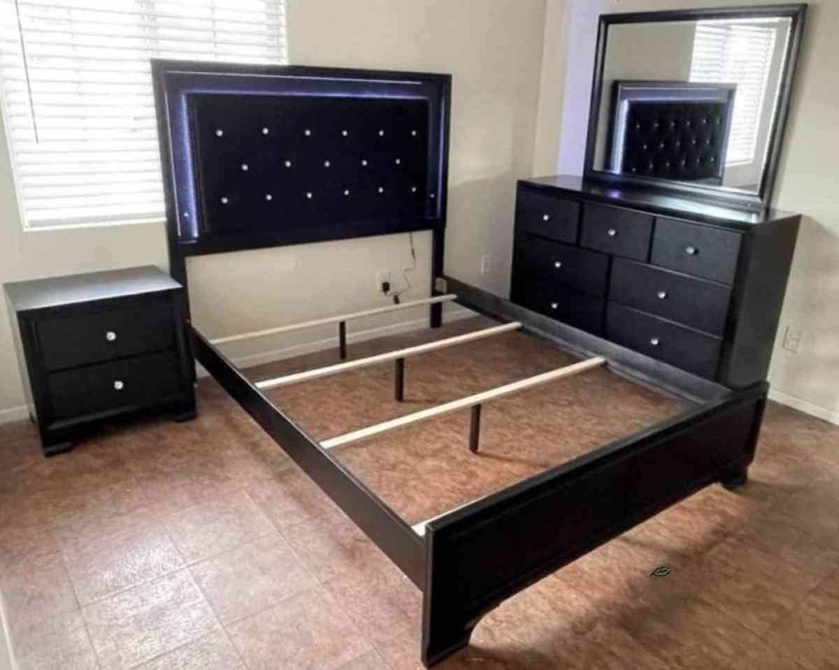 Black Led Upholstered bedroom set